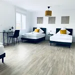 Komfortable Xxl Teamsuite Mit 1,20 Betten Duisbourg