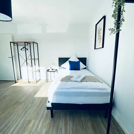 Komfortable Xxl Teamsuite Mit 1,20 Betten *